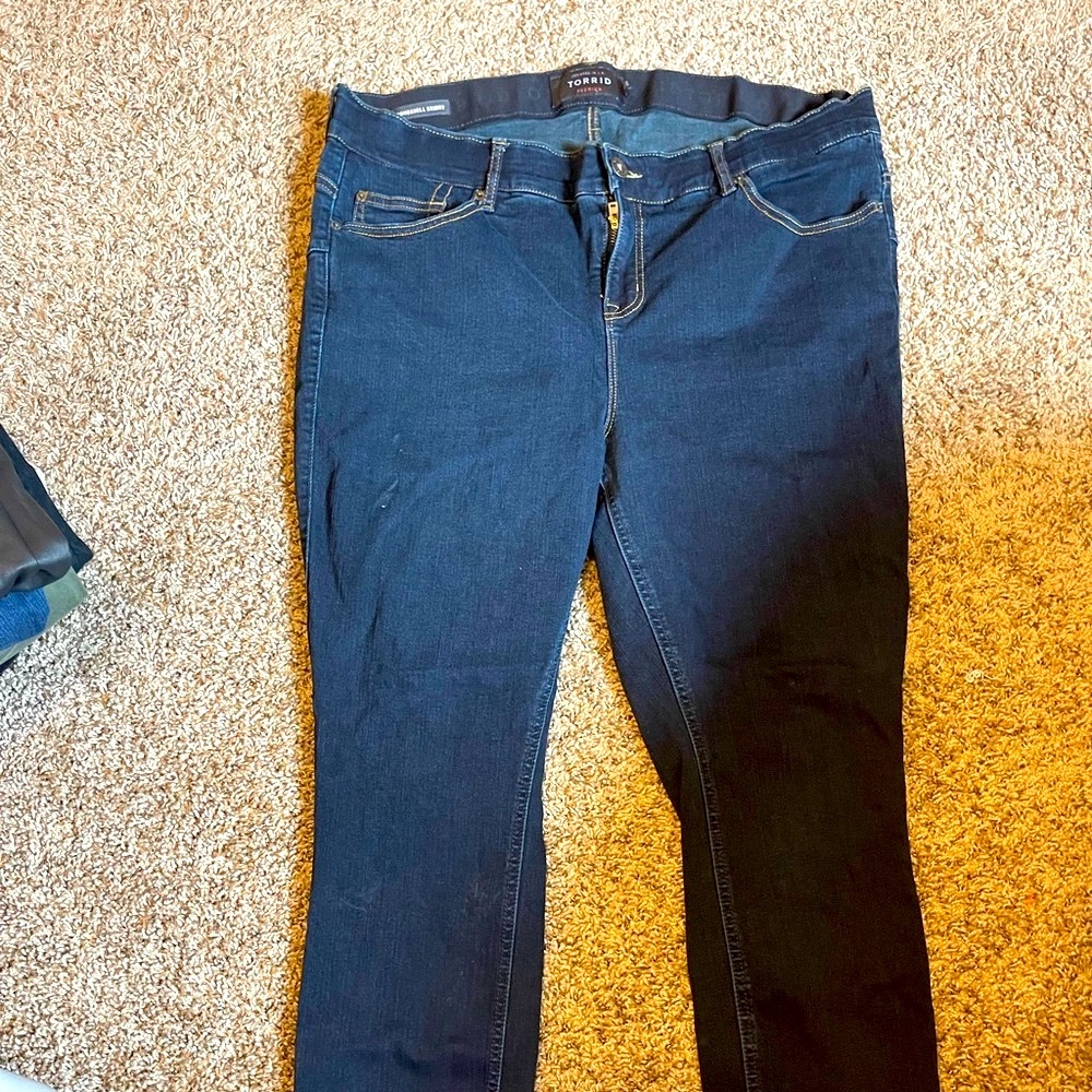 Torrid 20R Bombshell Jeans Dark Wash